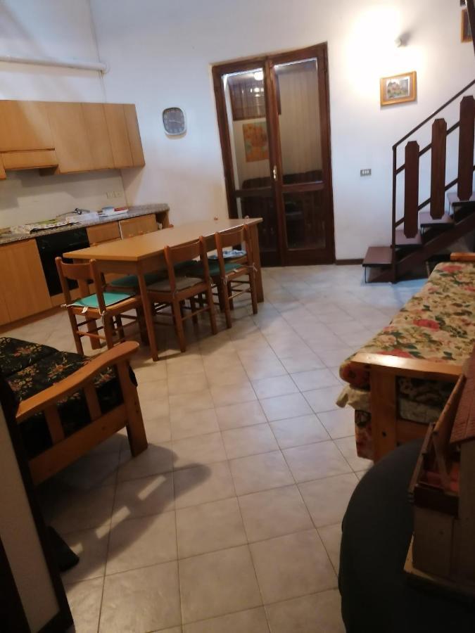 Casa Vacanze 'La Piazza' Villa Zone Eksteriør bilde