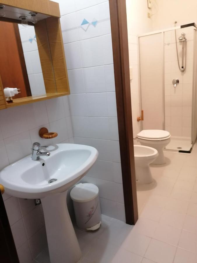 Casa Vacanze 'La Piazza' Villa Zone Eksteriør bilde