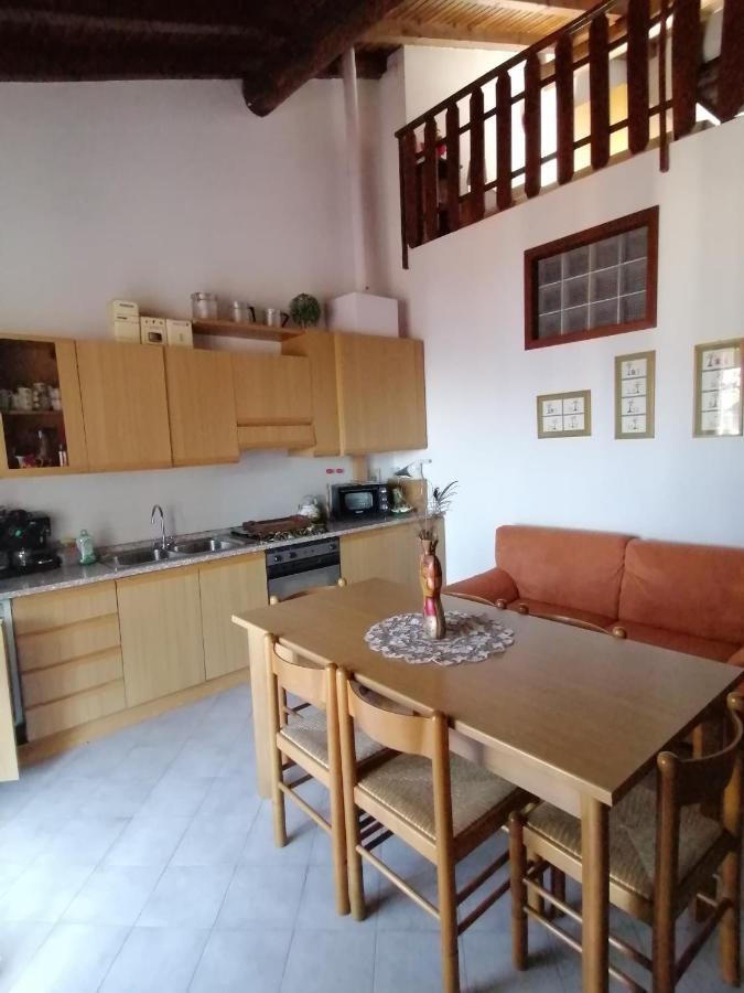 Casa Vacanze 'La Piazza' Villa Zone Eksteriør bilde