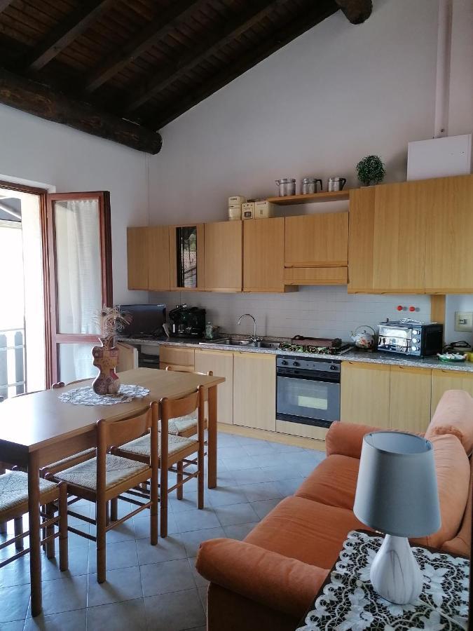 Casa Vacanze 'La Piazza' Villa Zone Eksteriør bilde
