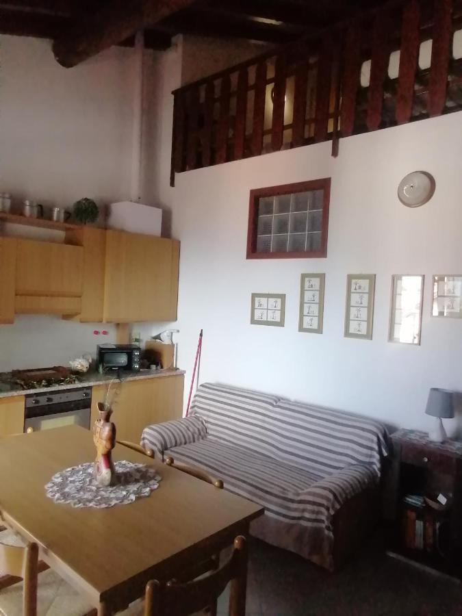 Casa Vacanze 'La Piazza' Villa Zone Eksteriør bilde